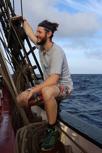 Andreas Bauer an Bord der Thor Heyerdahl