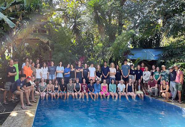 Gruppenbild im Hostel in Panama