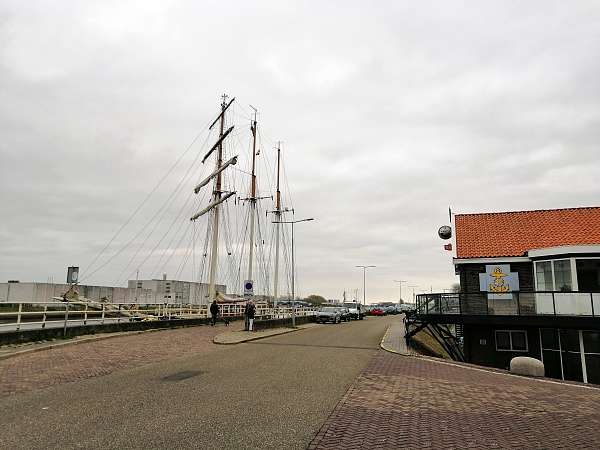 An der Pier in Den Helder