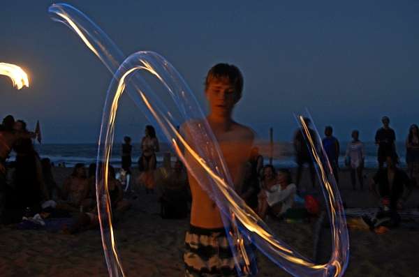 Kiljan konzentriert beim Fire-Juggling