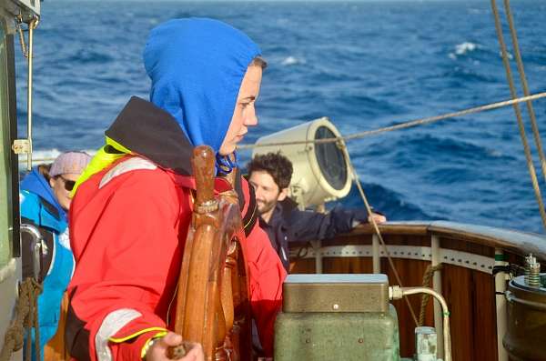 Laura steuert uns nach Lissabon