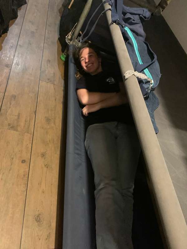 Elisa in ihrer alten Koje im Dorm