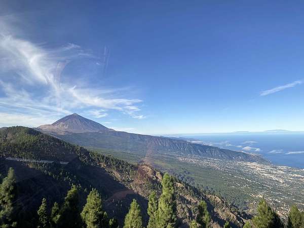 Am Horizont der Teide