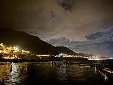 Nächtliches Baden im Naturpool bei der Mini Expi auf Teneriffa