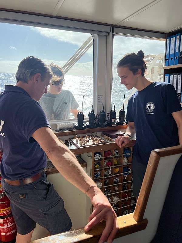 Kapitän Olivier hat eine Schach AG ins Leben gerufen