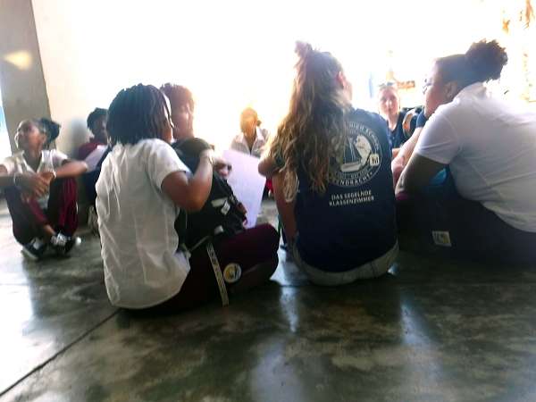 Treffen mit Schüler:innen aus Mindelo