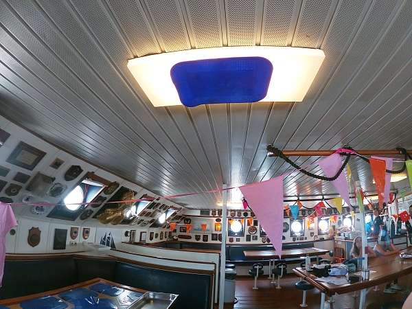 Specklappen an der Decke