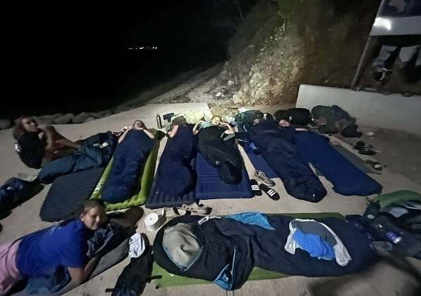 Schlafen bei der Fährstation