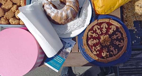 Das bunte und maritime Kuchenbuffet zum Empfang