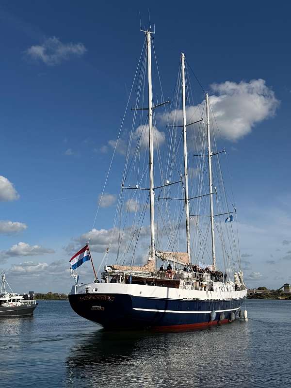 Die Eendracht im Binnenhafen von Stellendam