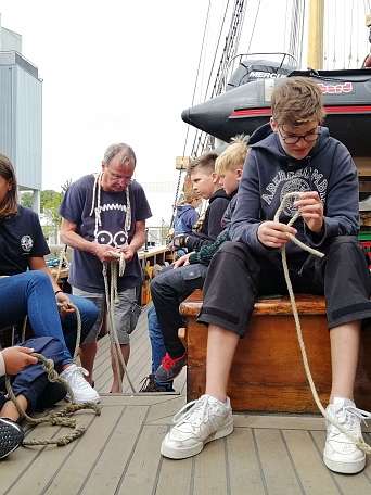 220717 122319 Knotenkunde Peggy