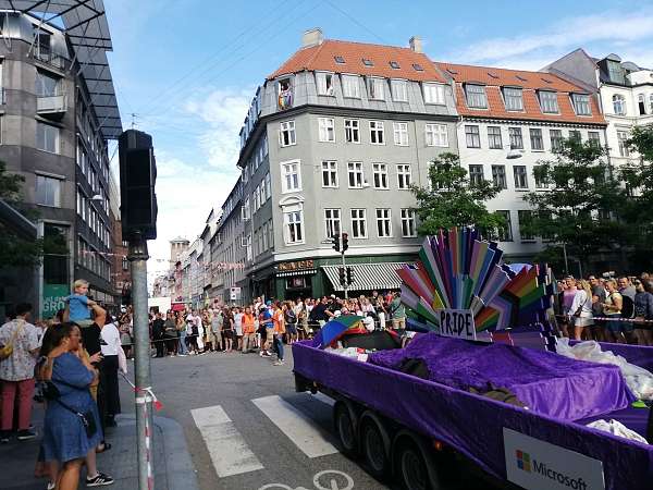 Prideflaggen in Kopenhagen