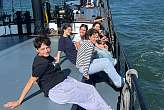 Chillen an Deck bei unserer Segelfreizeit auf Segelschiffen
