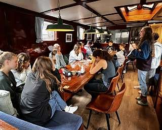 Der erste Abend auf der Poolster