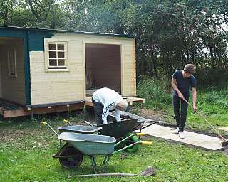 Neuer Hühnerstall wird von Schüler*innen der Lietz gebaut