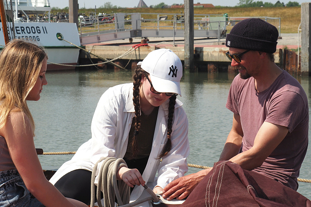 Leinen Los und Stifte Raus! Kreuzfahrtschiff-Ausmalbilder für kleine und große Kapitäne