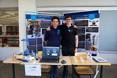 WRO 2026  Team CURIOSITUM an seinem Stand