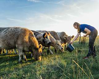 Schülerin der Tierhaltungsgilde am Lietz-Internat
