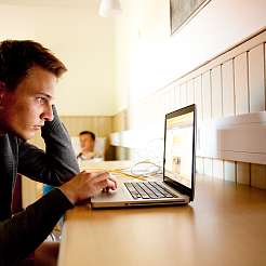 Digitalkompetenz der LietzSchüler*innen 4 Digitalkompetenz der LietzSchüler*innen 4