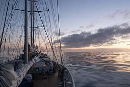 14.4.2026: Die Eendracht bei Flaute