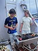 27.4.2026: Leopold und Ole am Grill