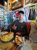 29.4.2026: Felix schnabuliert Burger