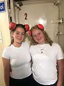 6.5.2026: Engineers Mia Di und Hannah vor dem Schapskoi