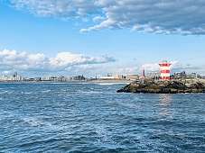 16.5.2026: Der Leuchturm vorm Hafen von Scheveningen