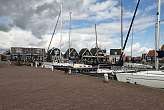 Im Hafen von Marken